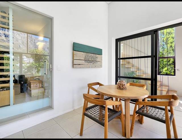 4 BEDROOM HOUSE FOR SALE IN HIGGOVALE